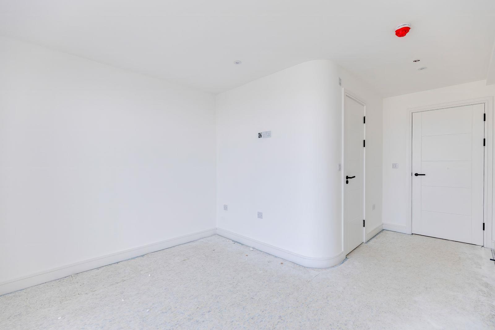 Apartment 14, Windsor Gardens, 56A, Windsor Road Penarth, Vale of Glamorgan CF64 1JJ